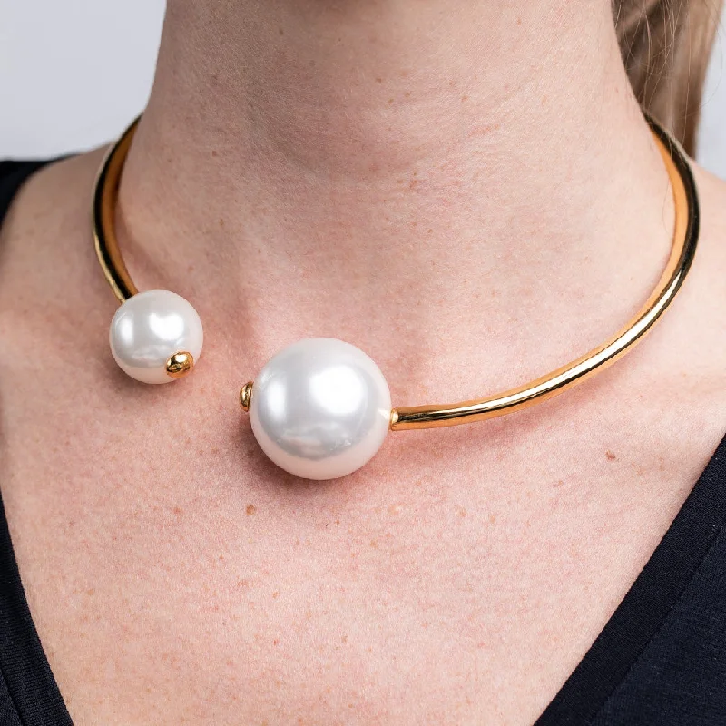 women lock necklaces -Pearl Ends Collar Necklace