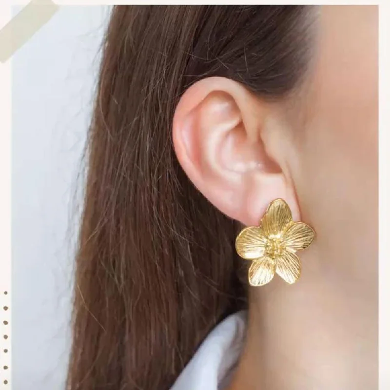 women modern earrings -Manath Jewels Gold Plated Matte Finish Korean Style Stud Earrings