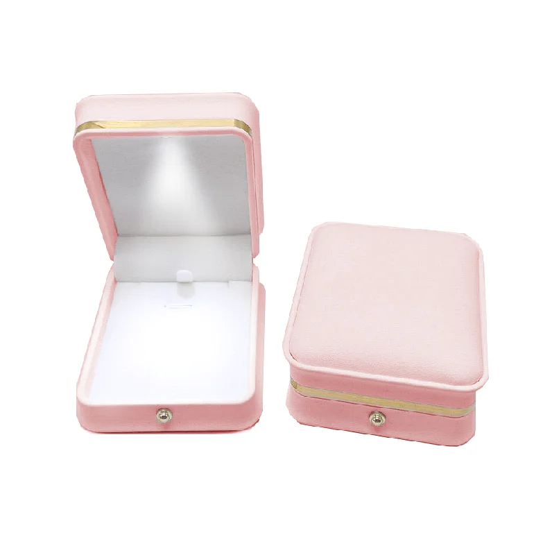 women star-shaped necklaces -LED Necklace / Earring Box - Pink