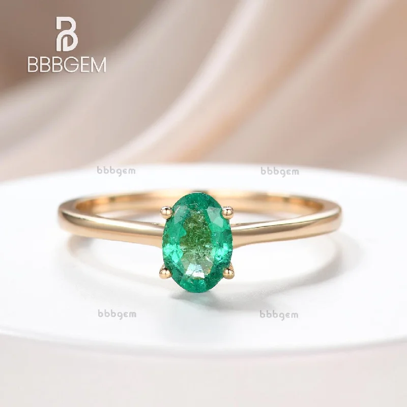 women modern luxury engagement rings -Solitaire Natural Oval Cut Emerald Engagement Ring