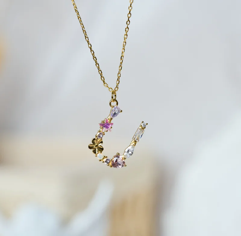 women flower pendant necklaces -Initial - U