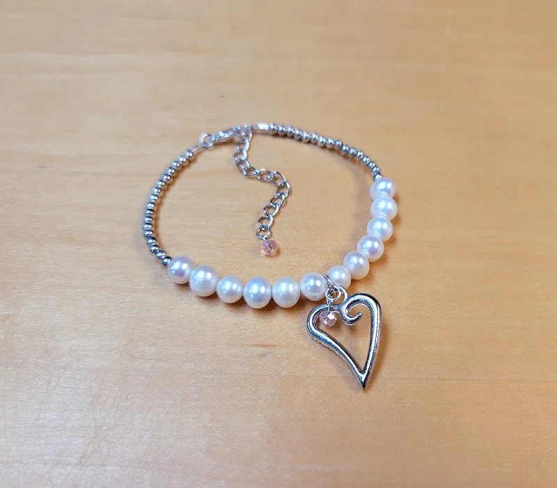 women pearl bangles -Pearl w/Heart Charm Bracelet