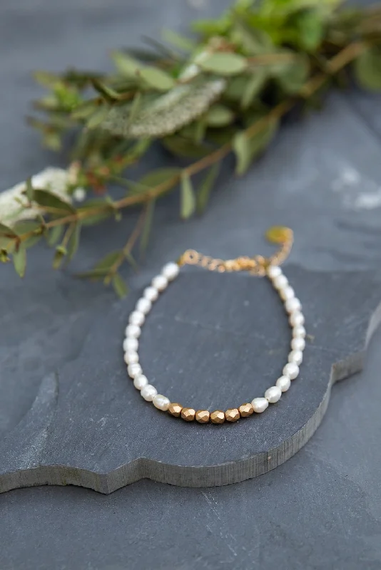 women gemstone bracelets -Pearl and Gold Station Bracelet