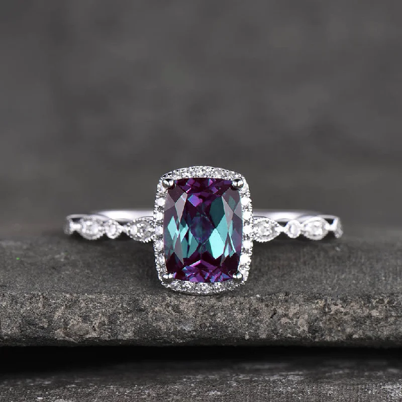 women pear-shaped engagement rings -14K/18K Gold Cushion Alexandrite Diamond Halo Engagement Ring